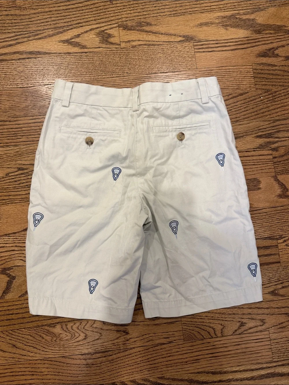 Vineyard Vines White Shorts with Navy Embroidered Icons